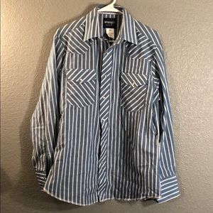 Men’s Pearl Snap Shirt